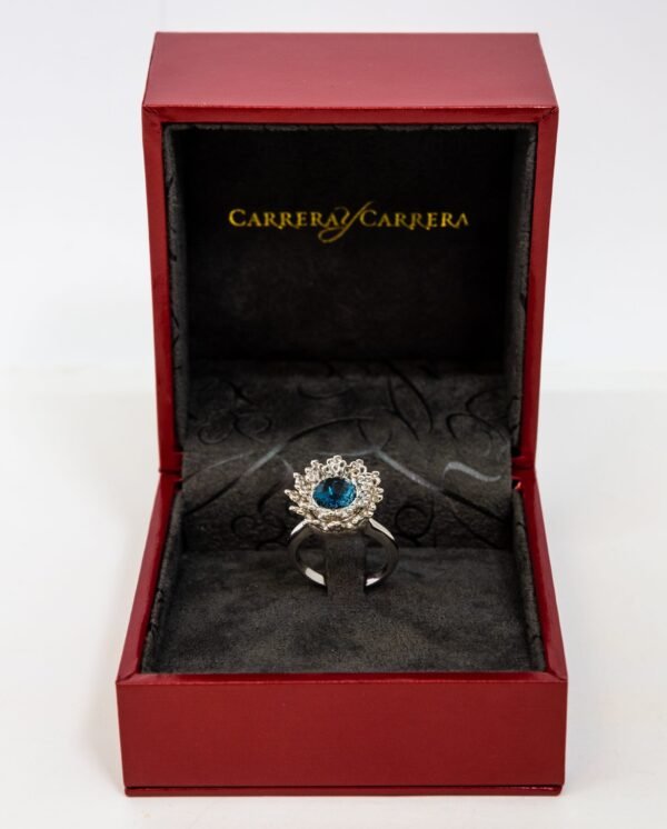Carrera Y Carrera Reina 18K White Gold & Topaz Ring - Image 3