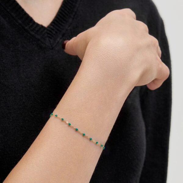 Gigi Clozeau Classic Yellow Gold Bracelet in Emerald - Image 2